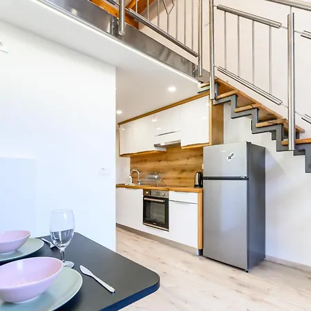 Apartma The Lovely Loft